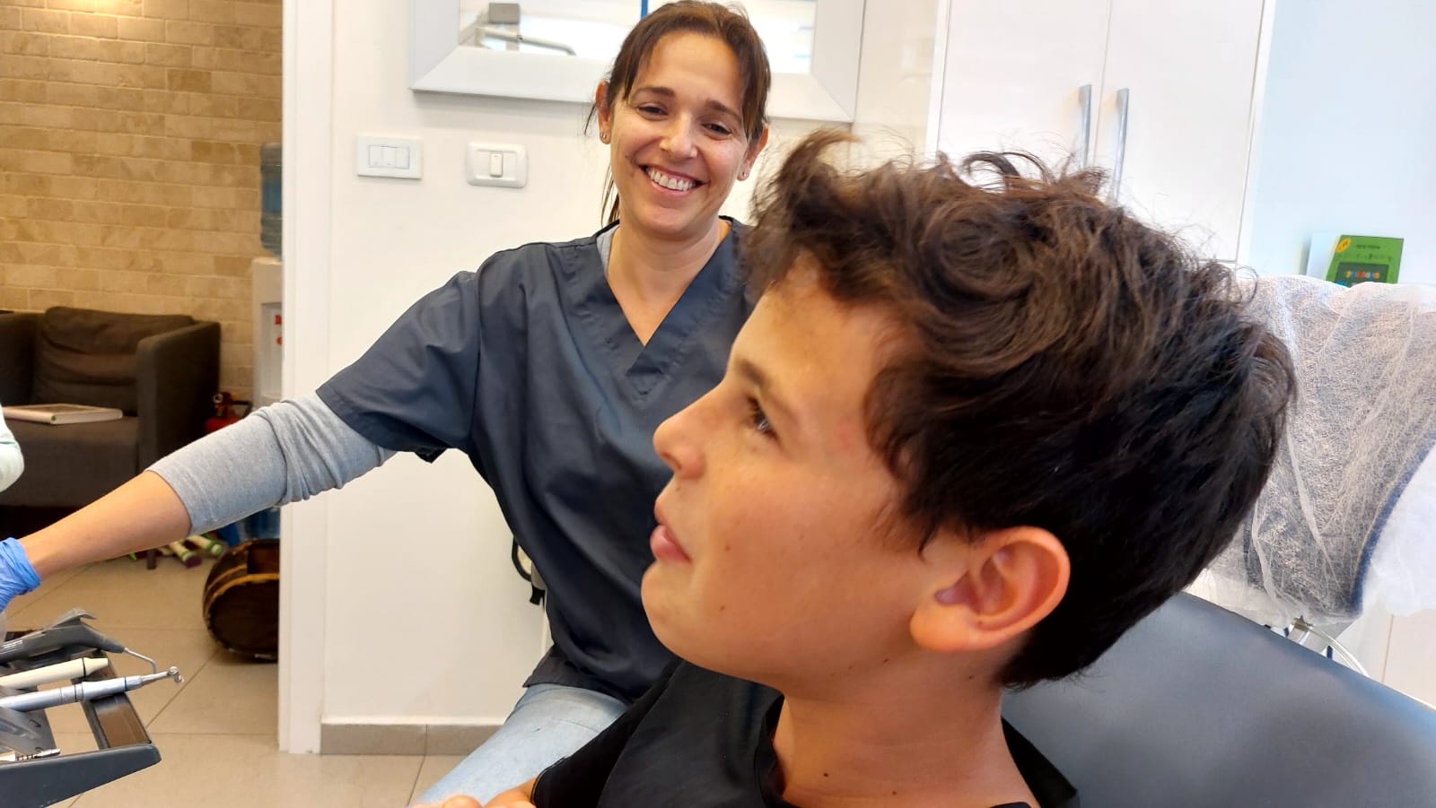 d33d1e82-f1c9-403c-97b2-98b28b5f09ed